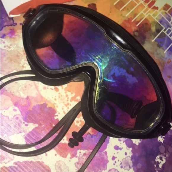 Ski Goggles - Picture 4 of 4